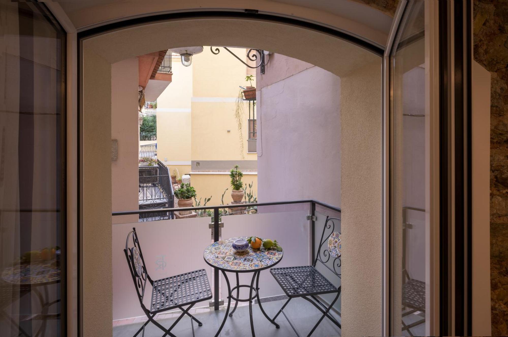 Taormina Charming Rooms Zewnętrze zdjęcie